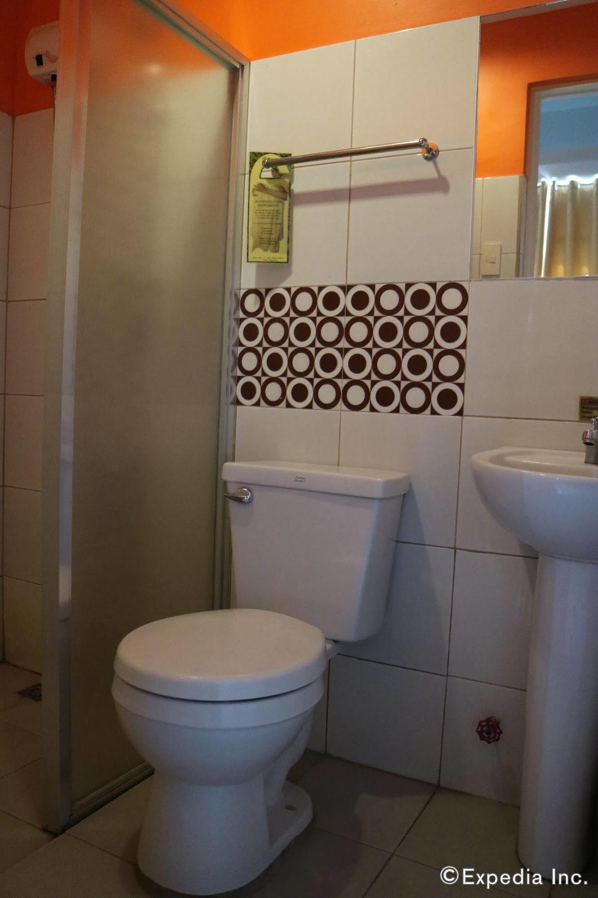 Negrense Suites Bacolod Luaran gambar