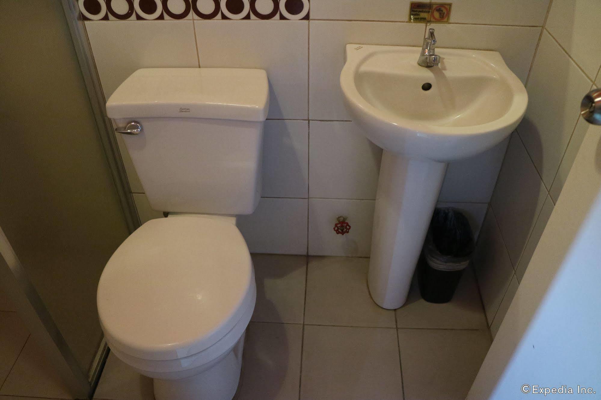 Negrense Suites Bacolod Luaran gambar