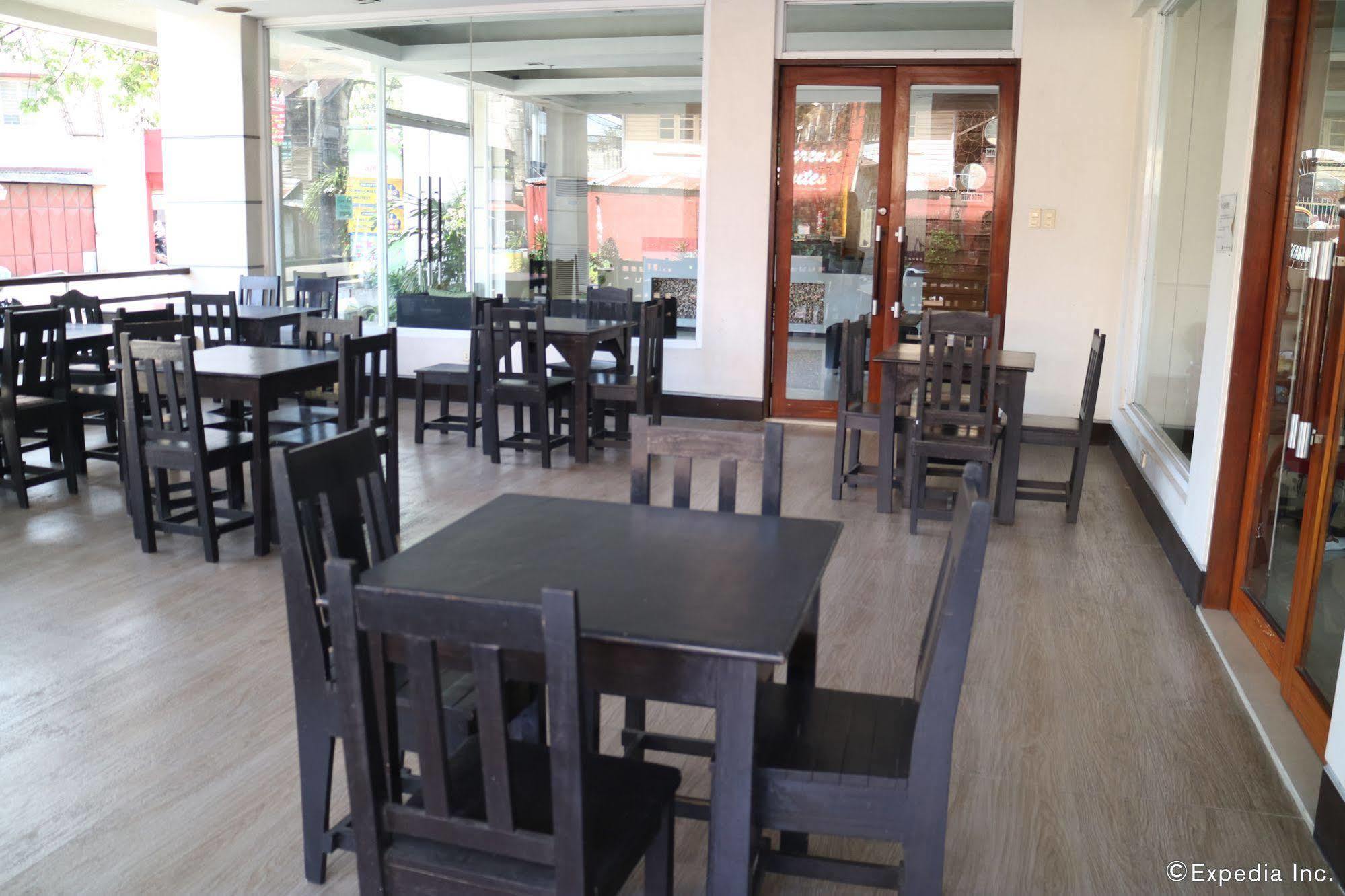 Negrense Suites Bacolod Luaran gambar