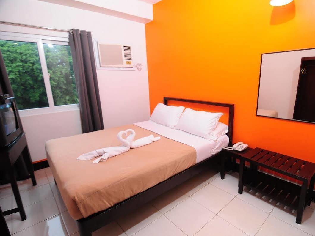 Negrense Suites Bacolod Luaran gambar